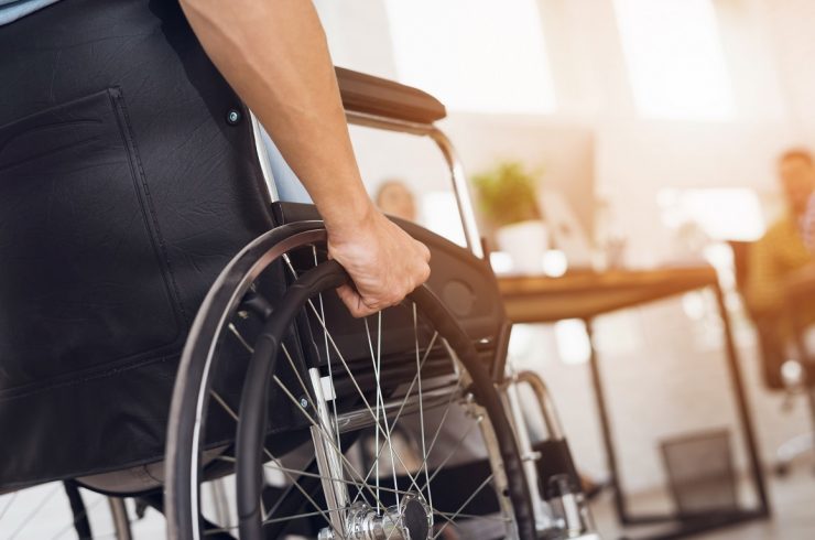 ¿ Qué necesita una vivienda para que sea accesible para usuarios en sillas de ruedas?