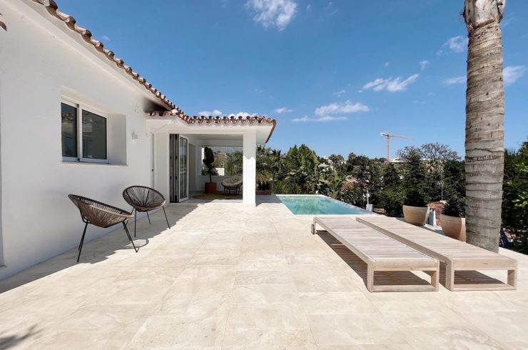 Beautiful villa in the heart of Nueva Andalucía. Walking distance to all amenities